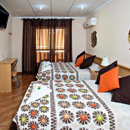 Hostal Carrizo Elda Exterior foto