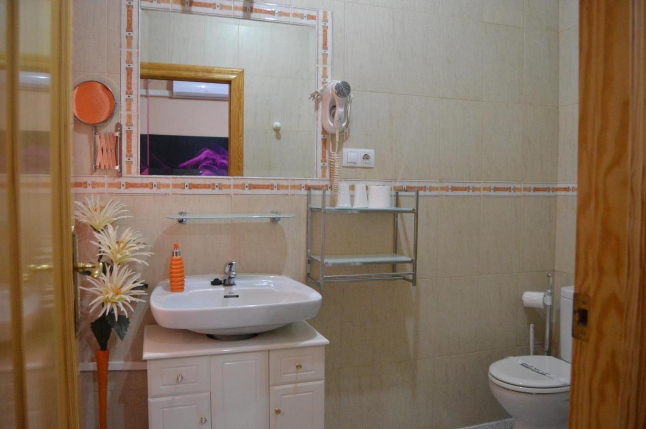 Hostal Carrizo Elda Exterior foto